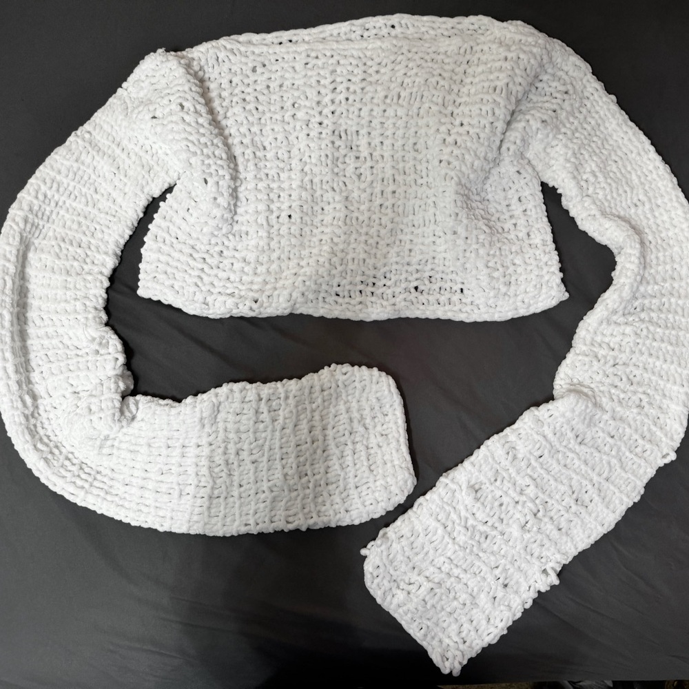 crochet long sleeve crop top